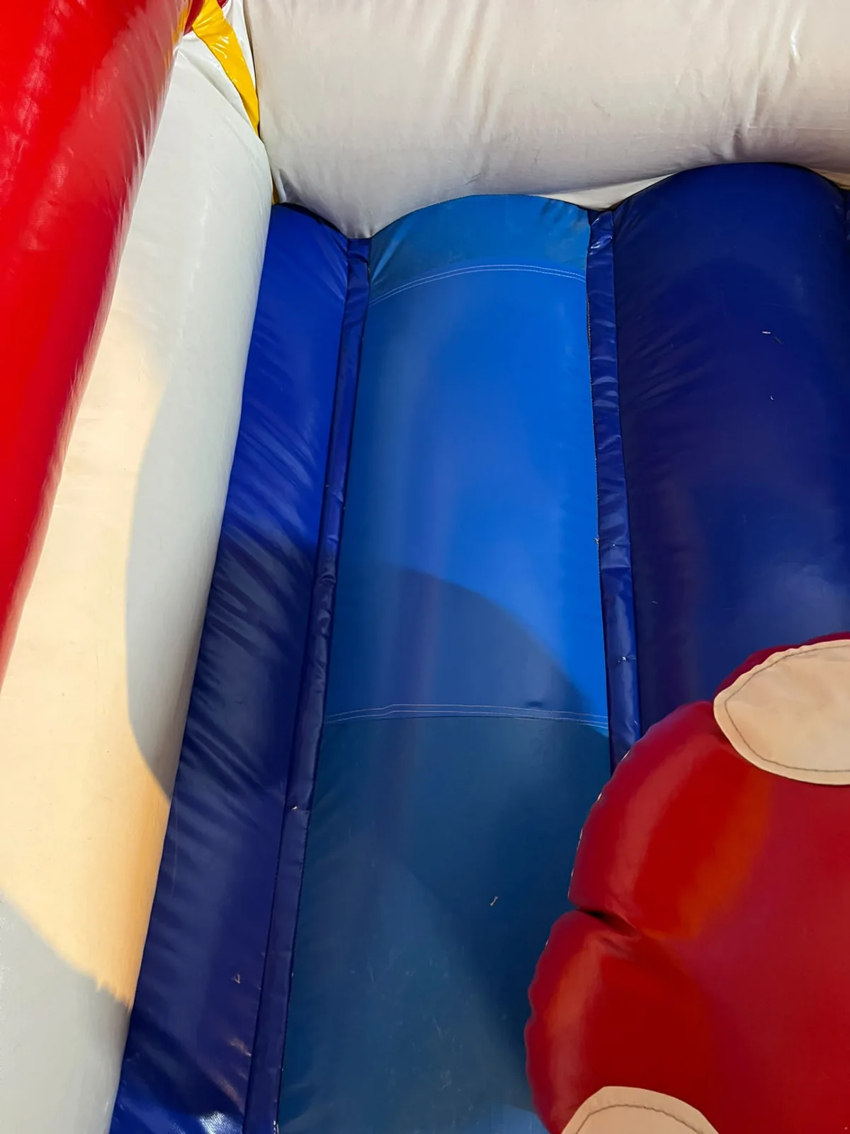 Réparation d’une couture sur toile PVC : après, InflaTex Nivelles