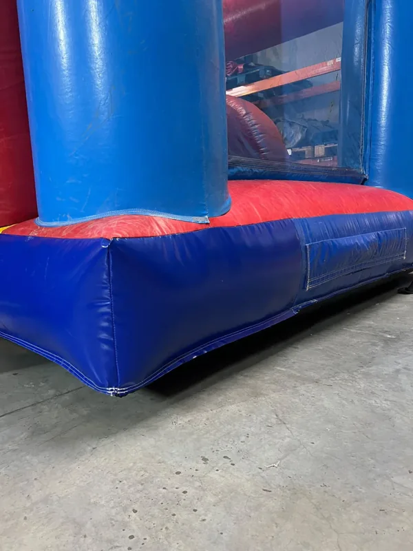 Réparation de la base d’un château gonflable : après, InflaTex Nivelles